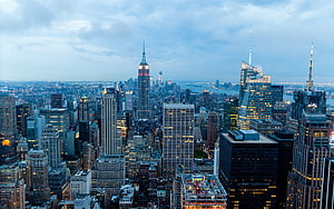 Aerial View of New York City Skyline at Dusk Featuring the Empire State Building HD wallpaper