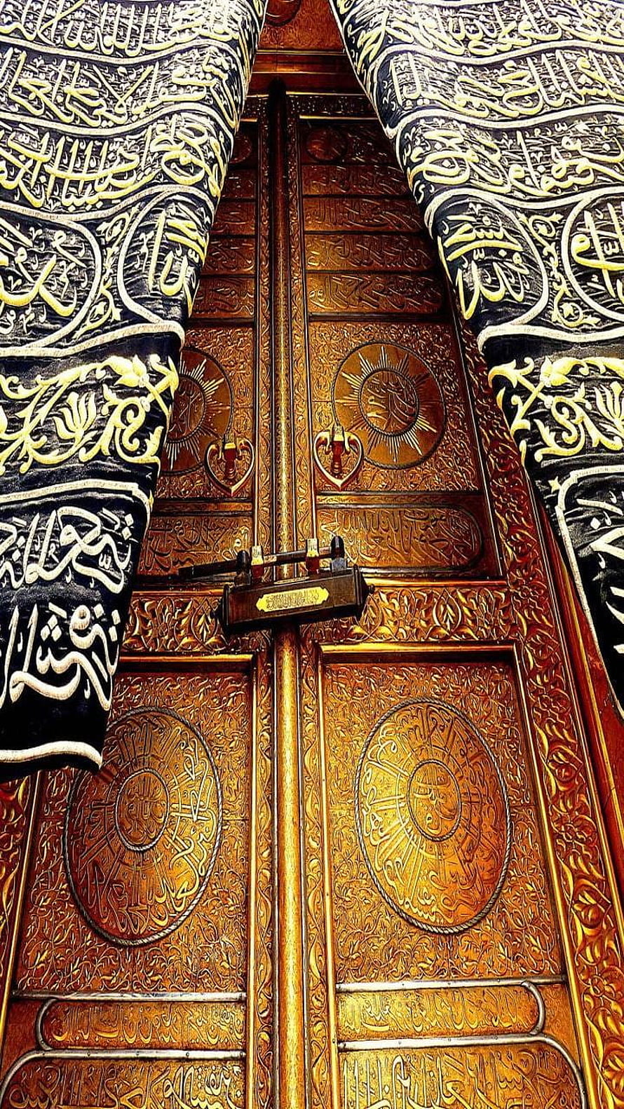 Ornate Golden Kaaba Door with Intricate Arabic Calligraphy and Embroidered Kiswa HD phone wallpaper