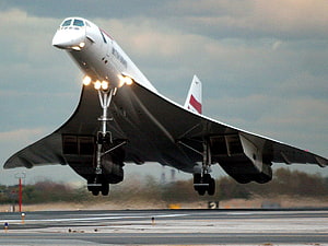 British Airways Concorde Supersonic Jet Taking Off From Runway HD wallpaper