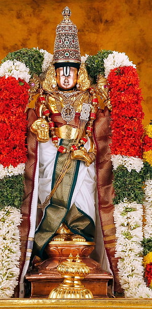 Lord Venkateswara Temple Idol Adorned With Gold Jewelry And Flower Garland HD phone wallpaper