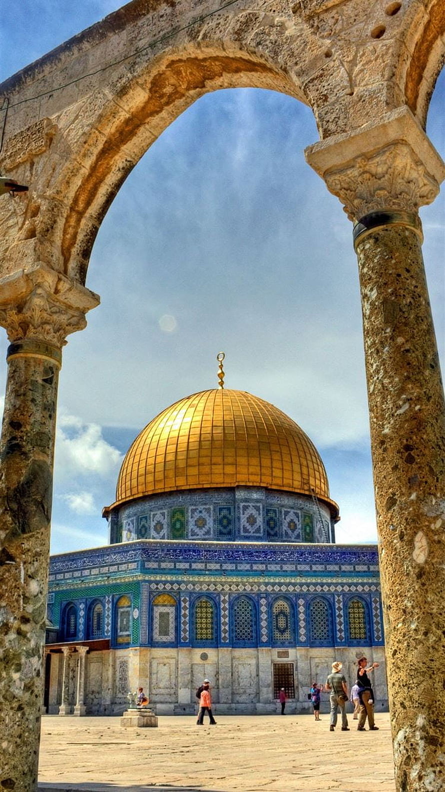 Dome of the Rock framed by ancient stone archway in Jerusalem HD phone wallpaper