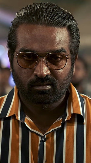 Vijay Sethupathi as Vikram in Aviator Sunglasses and Striped Shirt HD phone wallpaper