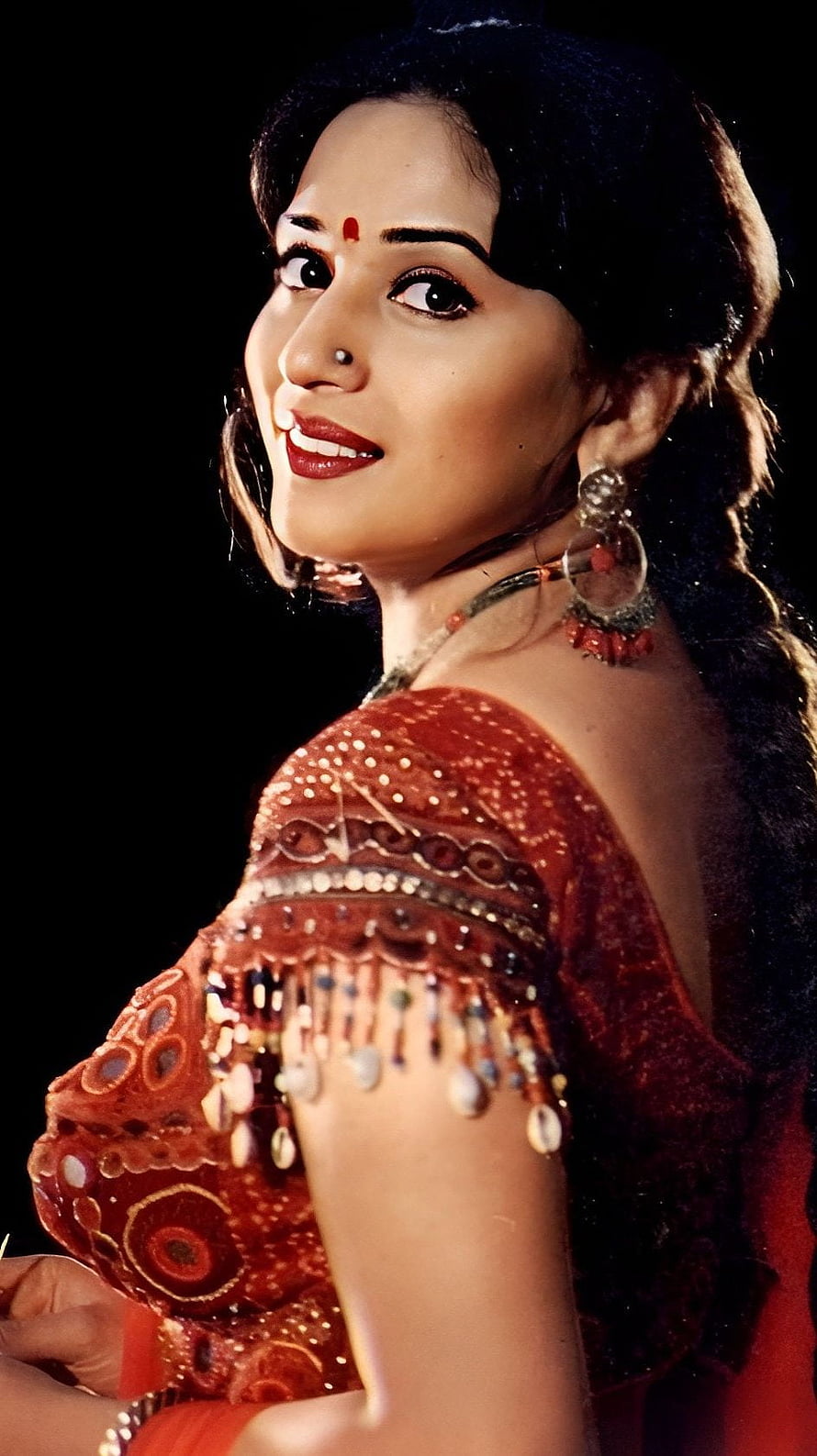 Madhuri Dixit in Traditional Red Ethnic Wear with Intricate Jewelry HD phone wallpaper