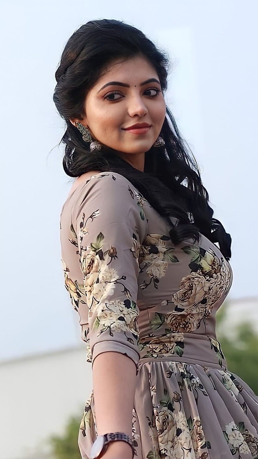 Athulya Ravi in a Floral Print Dress with Elegant Jewelry and Styled Hair HD phone wallpaper