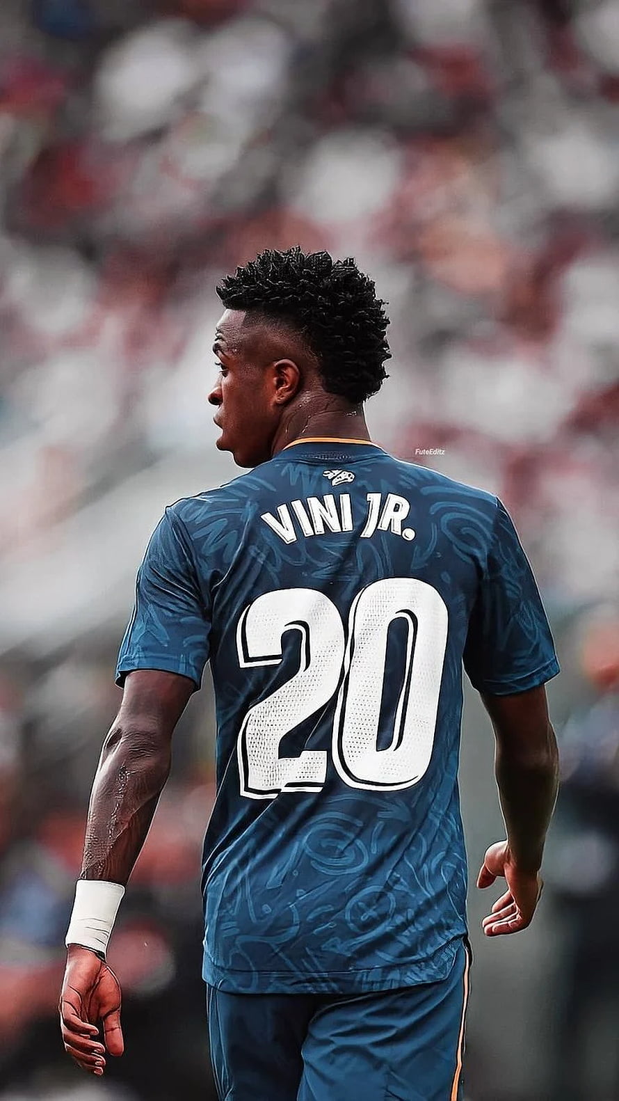 Vinicius Jr. Wearing Real Madrid Away Kit Number 20 On The Football Pitch HD phone wallpaper