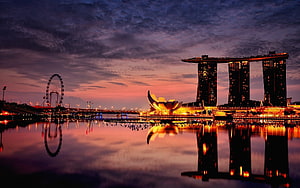Singapore Marina Bay Sands and ArtScience Museum at Sunset with Water Reflections HD wallpaper