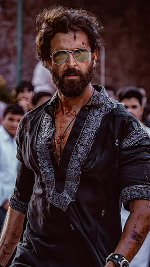 Vedha Movie Still Featuring Hrithik Roshan in Black Kurta and Aviator Sunglasses HD phone wallpaper