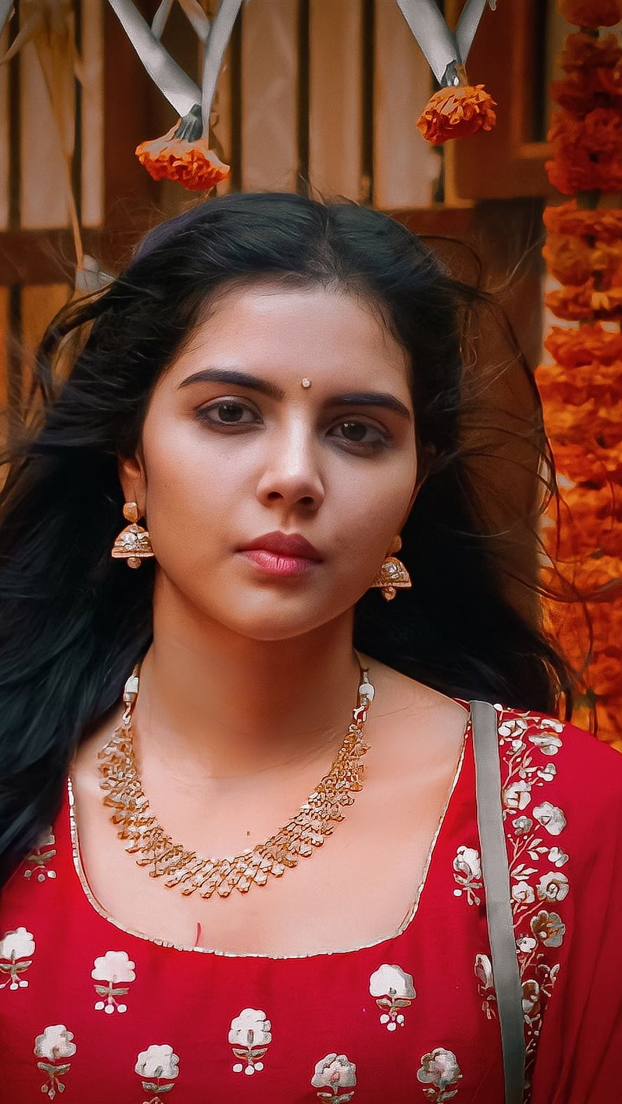 Kalyani Priyadarshini in Traditional Red Ethnic Wear with Gold Jewelry HD phone wallpaper