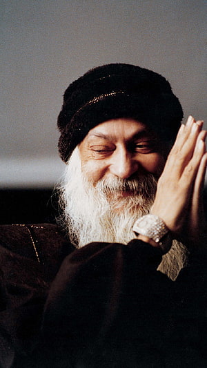 Osho Rajneesh Portrait with White Beard and Black Turban HD phone wallpaper