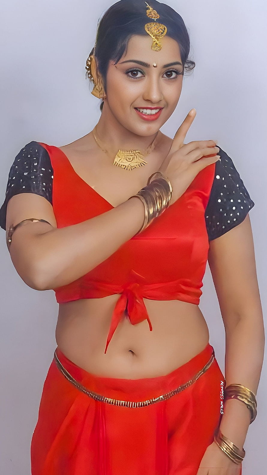 Tamil Actress Meena in Traditional Red Attire with Gold Jewelry HD phone wallpaper