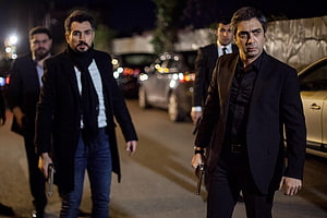 Polat Alemdar and associates walking with pistols on a dark city street at night HD wallpaper