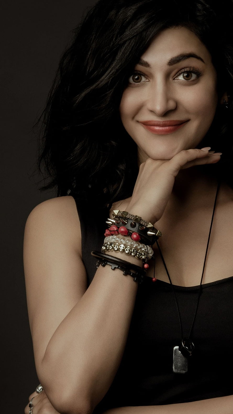 Shruti Hassan Studio Portrait With Layered Bracelets And Dark Top HD phone wallpaper