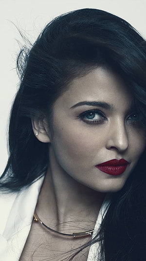 Aishwarya Rai Studio Portrait With Bold Red Lipstick And Dark Hair HD phone wallpaper