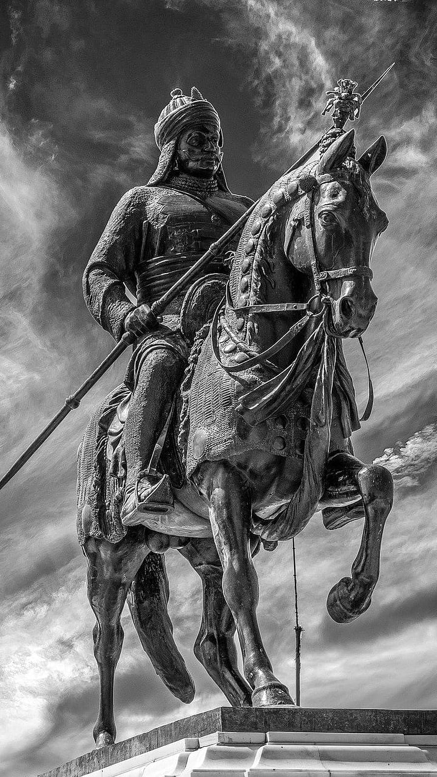 Monumental Equestrian Statue of Maharana Pratap in Black and White HD phone wallpaper