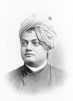 Historical Black and White Portrait of Swami Vivekananda Wearing a Traditional Turban HD phone wallpaper