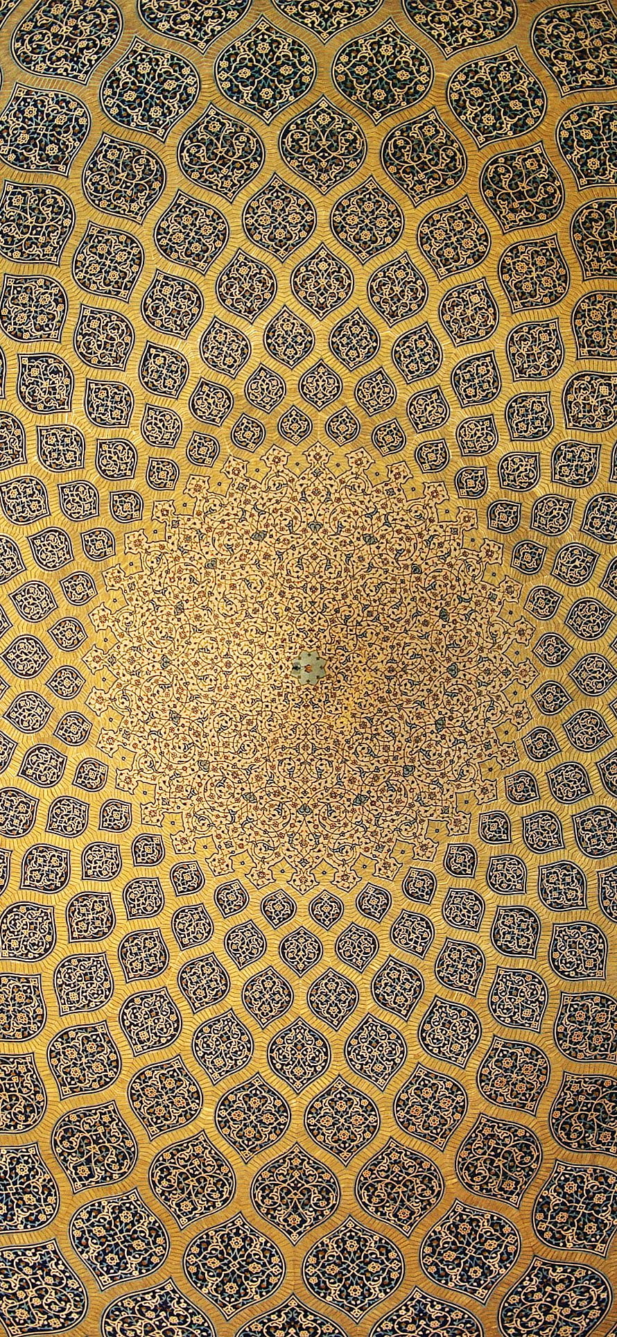 Sheikh Lotfollah Mosque Dome Interior with Intricate Islamic Geometric Patterns HD phone wallpaper