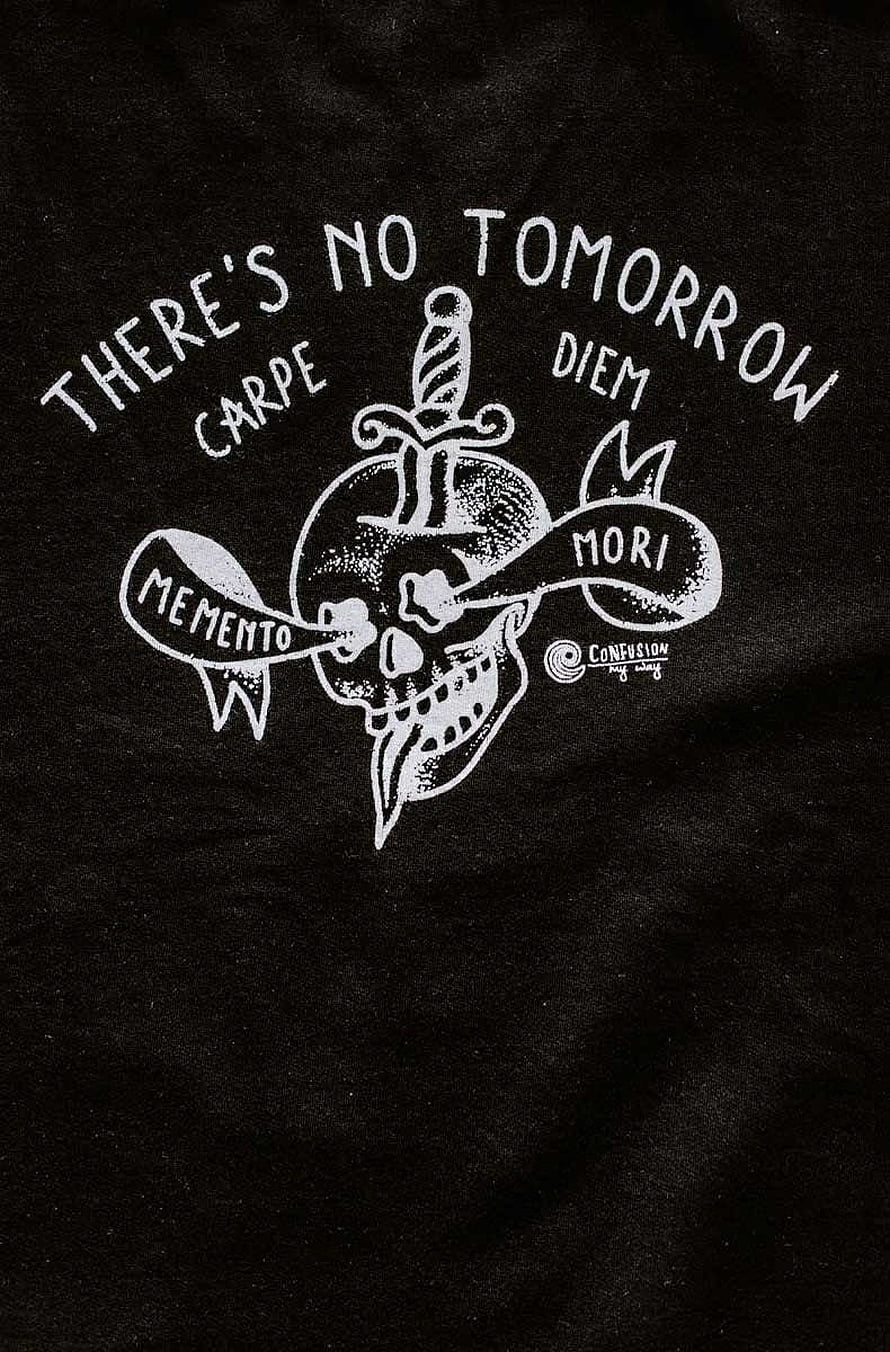 Memento Mori Skull Dagger Tattoo Design with Carpe Diem Banner on Black Fabric HD phone wallpaper