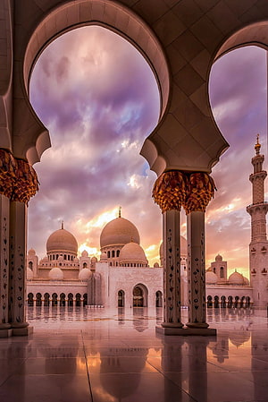 Sheikh Zayed Grand Mosque Courtyard at Sunset with Golden Domes and Minarets HD phone wallpaper