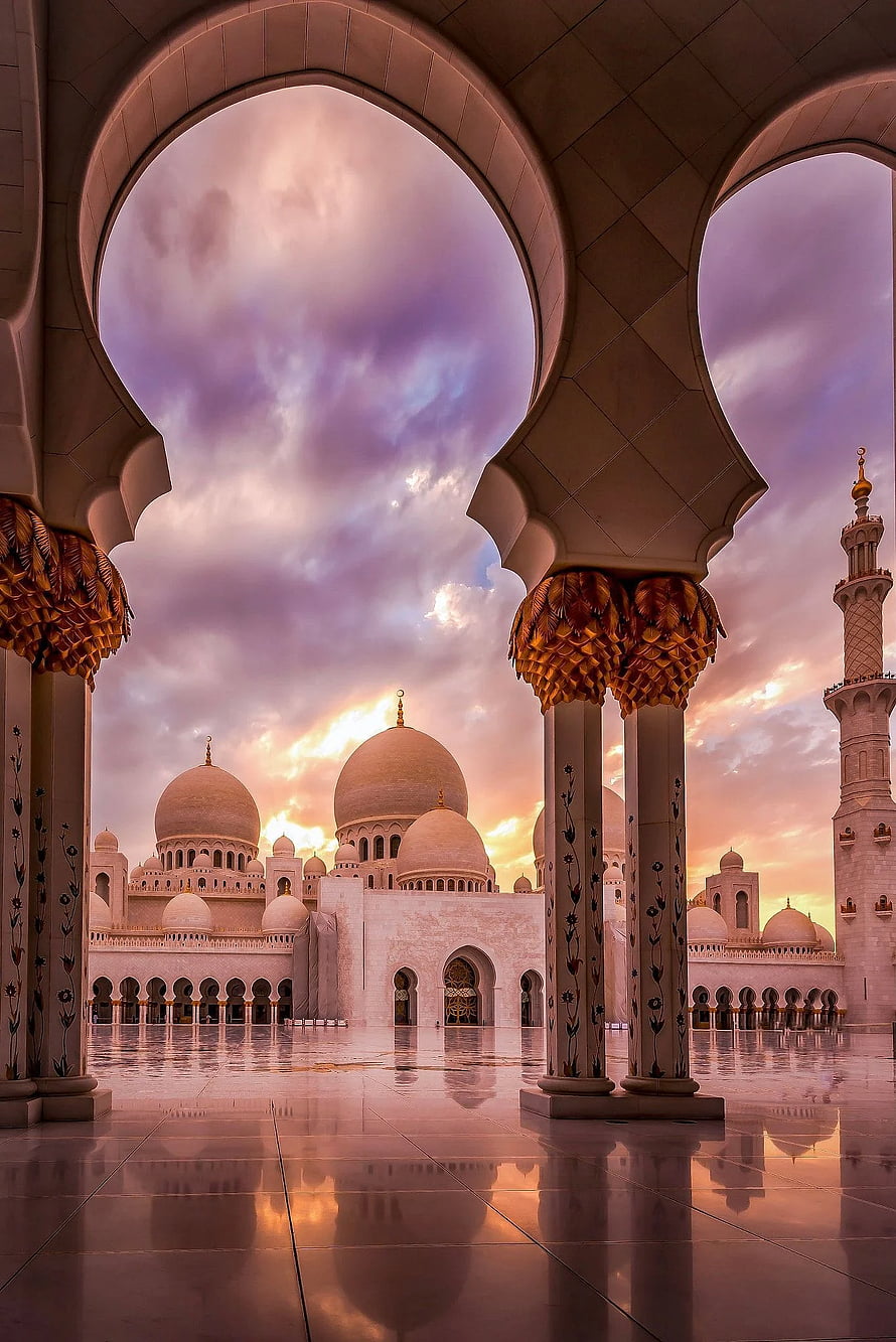 Sheikh Zayed Grand Mosque Courtyard at Sunset with Golden Domes and Minarets HD phone wallpaper