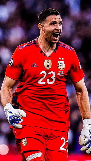 Emiliano Martinez Argentina Goalkeeper Red Kit 23 HD phone wallpaper