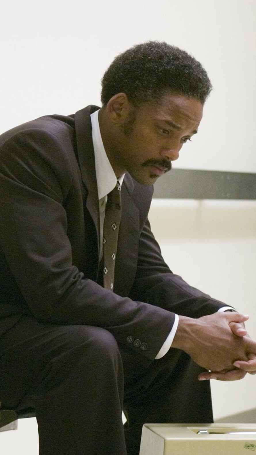 Will Smith in a dark suit from The Pursuit of Happyness HD phone wallpaper