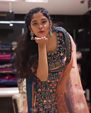 Ananya Sharma in Floral Anarkali Suit with Blouse and Dupatta HD phone wallpaper