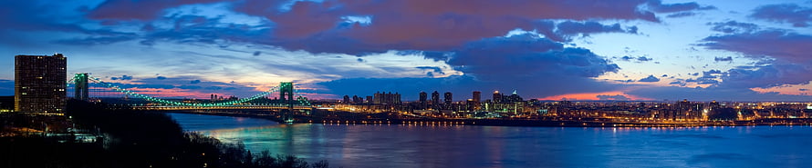 Panoramic View of the Manhattan Bridge and New York City Skyline at Dusk HD wallpaper