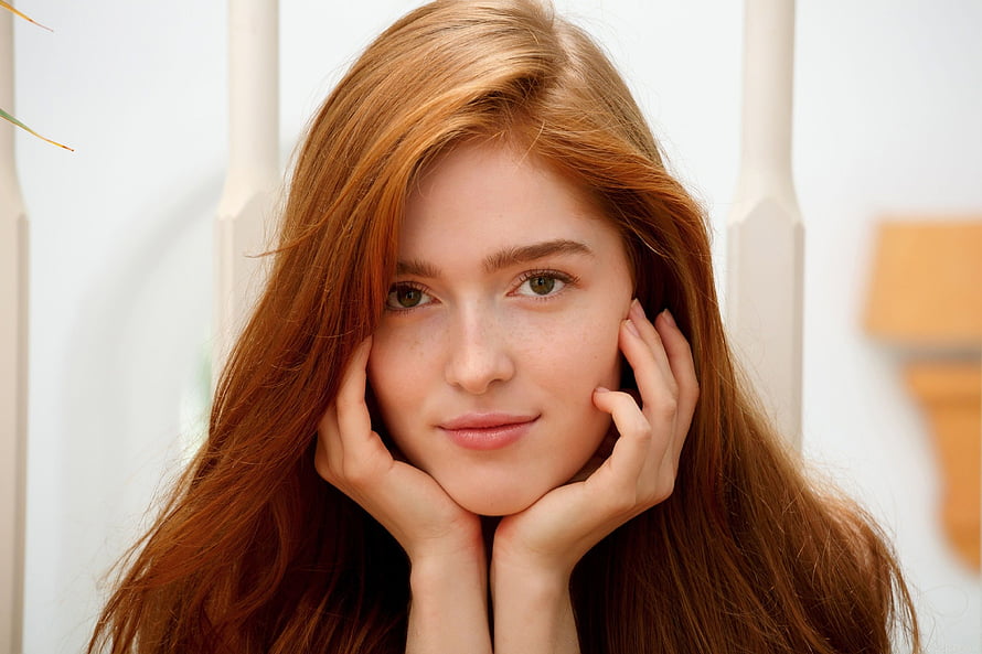 Jia Lissa Portrait With Hands Framing Face And Soft Natural Lighting HD wallpaper