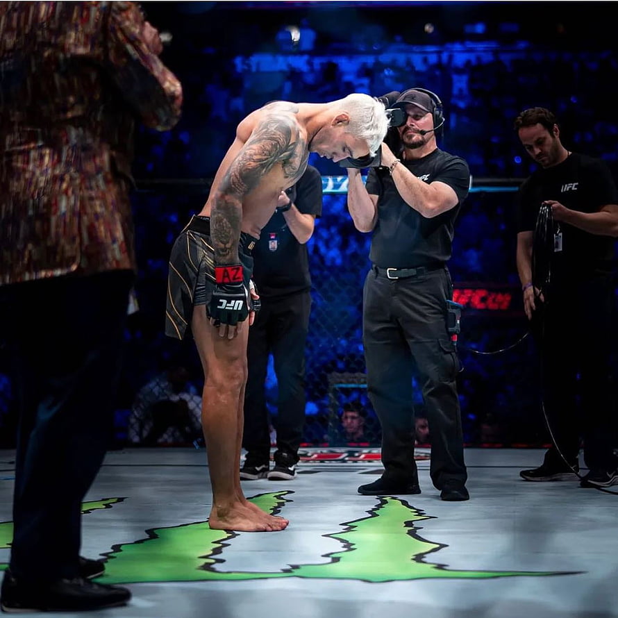 Charles do Bronx in the UFC Octagon with Headgear During a Mixed Martial Arts Event HD phone wallpaper