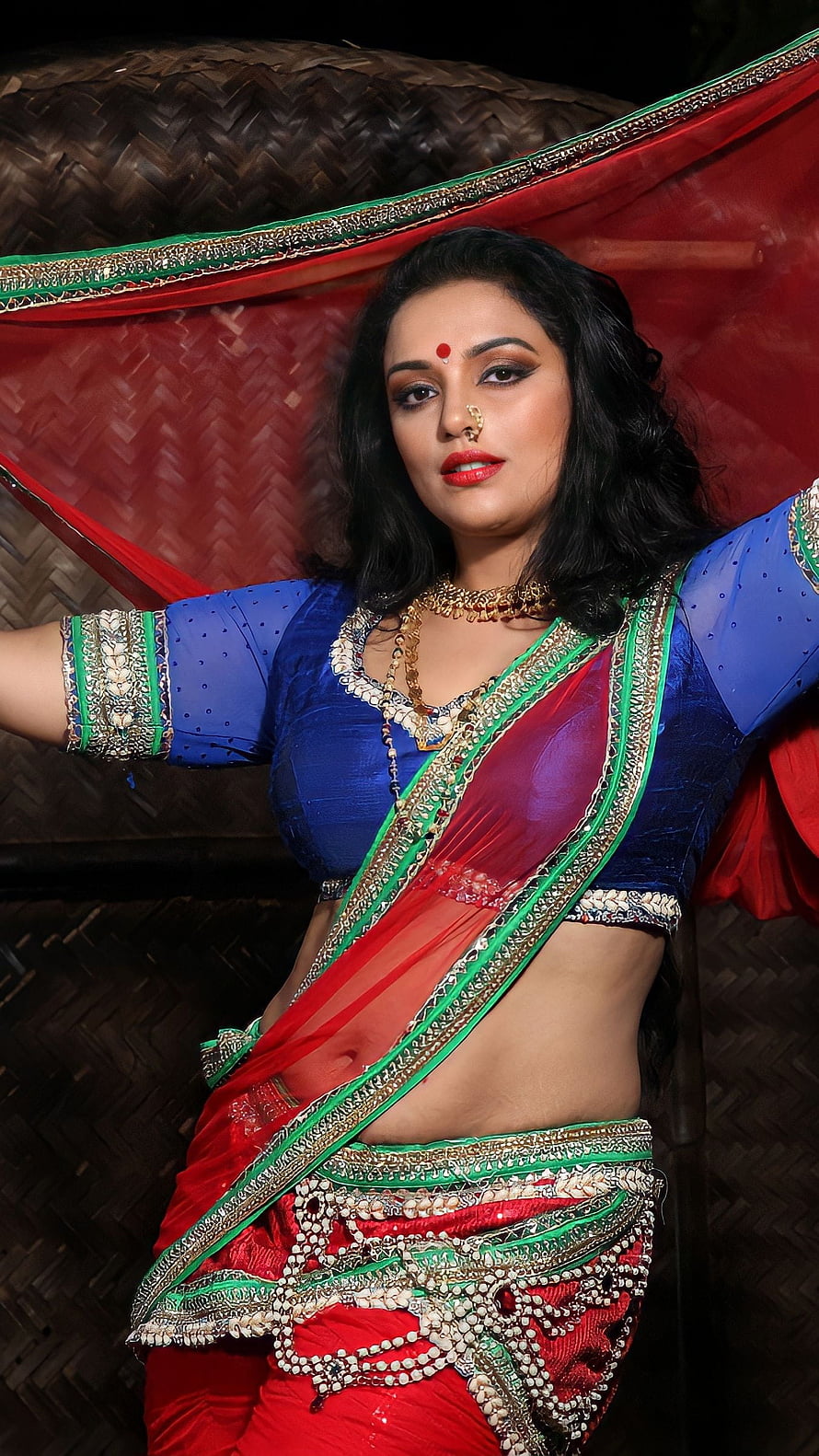 Swetha Menon in Traditional Indian Attire with Vibrant Red and Blue Saree HD phone wallpaper
