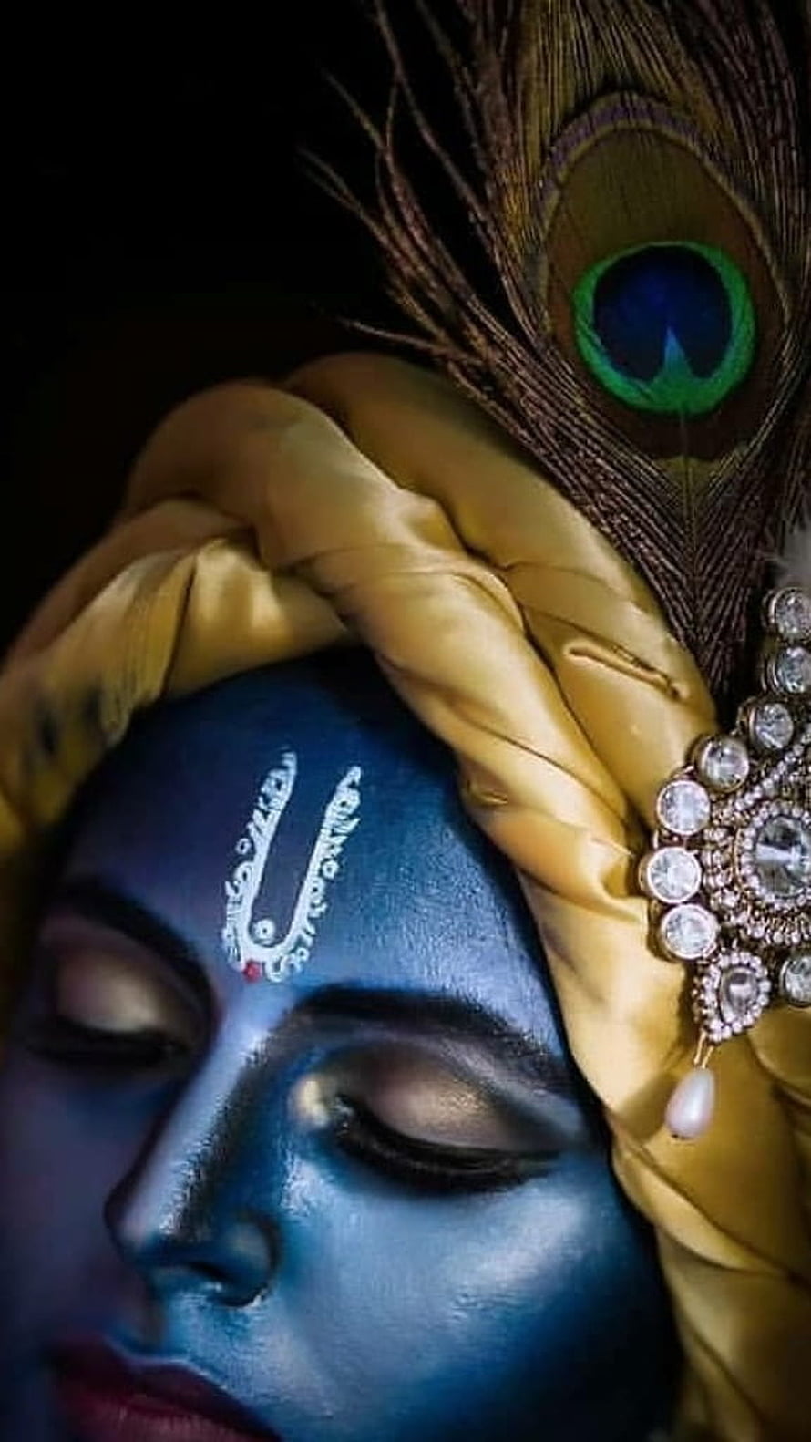 Krishna Portrait With Blue Face Paint, Gold Turban, Peacock Feather And Ornate Jewelry HD phone wallpaper