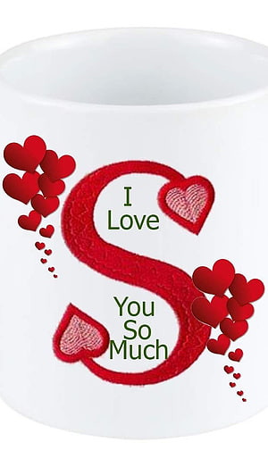 White Coffee Mug with Red Embroidered S and Heart Design HD phone wallpaper