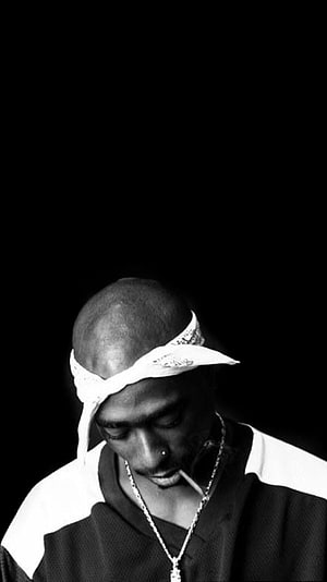 Tupac Shakur Black and White Portrait with Bandana and Chain HD phone wallpaper