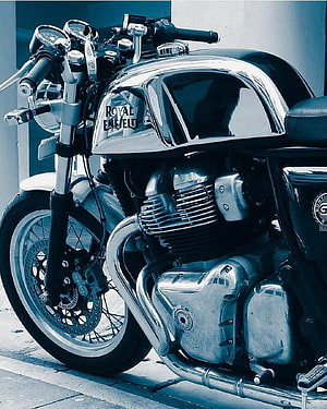 Royal Enfield Classic Motorcycle with Chrome Engine and Polished Tank HD phone wallpaper
