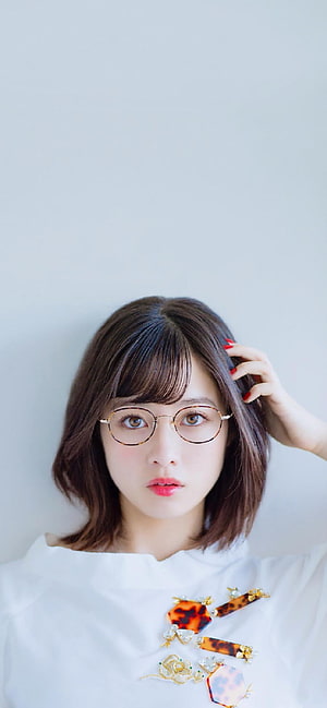 Hashimoto Kanna Portrait in White Blouse with Round Glasses and Hairpin Accessories HD phone wallpaper