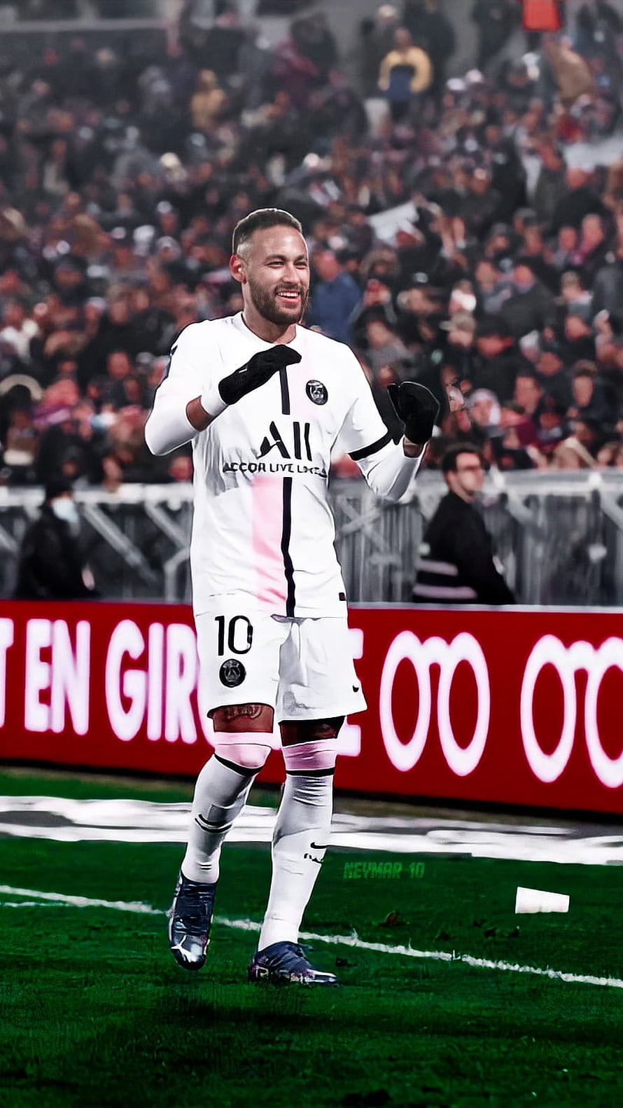 Neymar Jr Celebrating in Paris Saint-Germain White Away Kit on the Pitch HD phone wallpaper