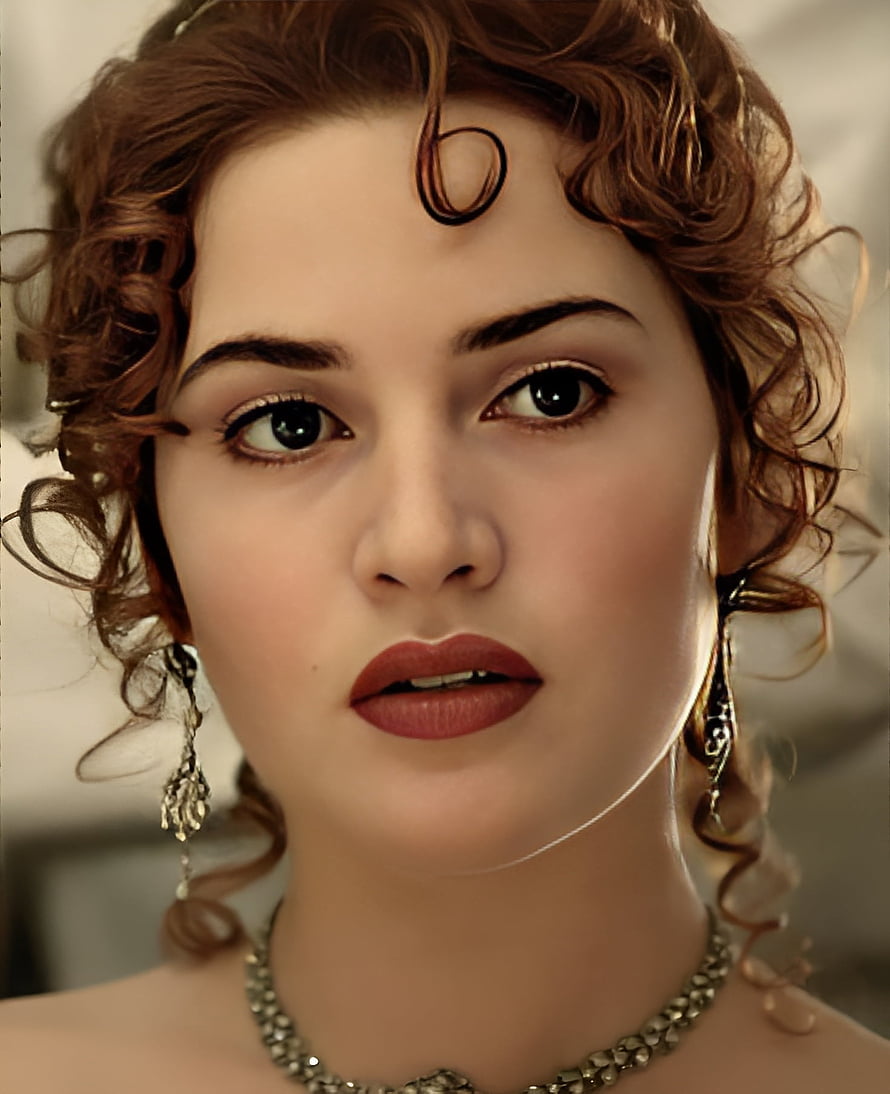 Kate Winslet in Titanic with vintage curls and ornate jewelry HD phone wallpaper