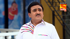 Jethalal Champaklal Gada in White Shirt with Colorful Stripes from Taarak Mehta Ka Ooltah Chashmah HD wallpaper