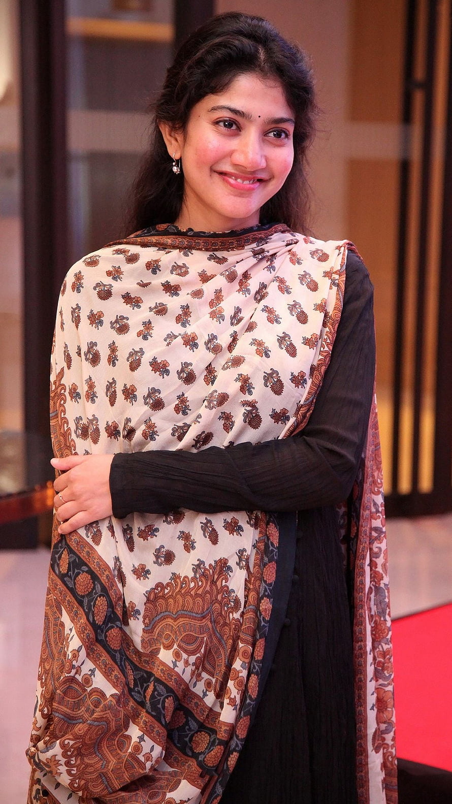 Sai Pallavi in a Traditional White and Brown Patterned Saree with Black Blouse HD phone wallpaper
