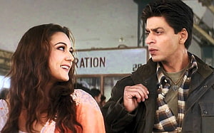 Veer Zaara Movie Still Featuring Shah Rukh Khan and Preity Zinta in a Romantic Scene HD wallpaper