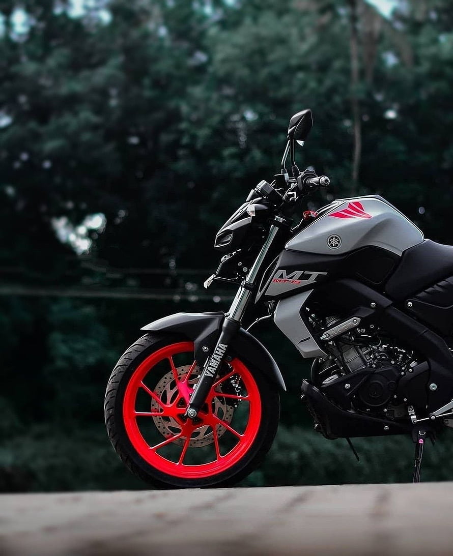 Yamaha MT-15 V2 Streetfighter Motorcycle with Red Rims and Matte Grey Body HD phone wallpaper