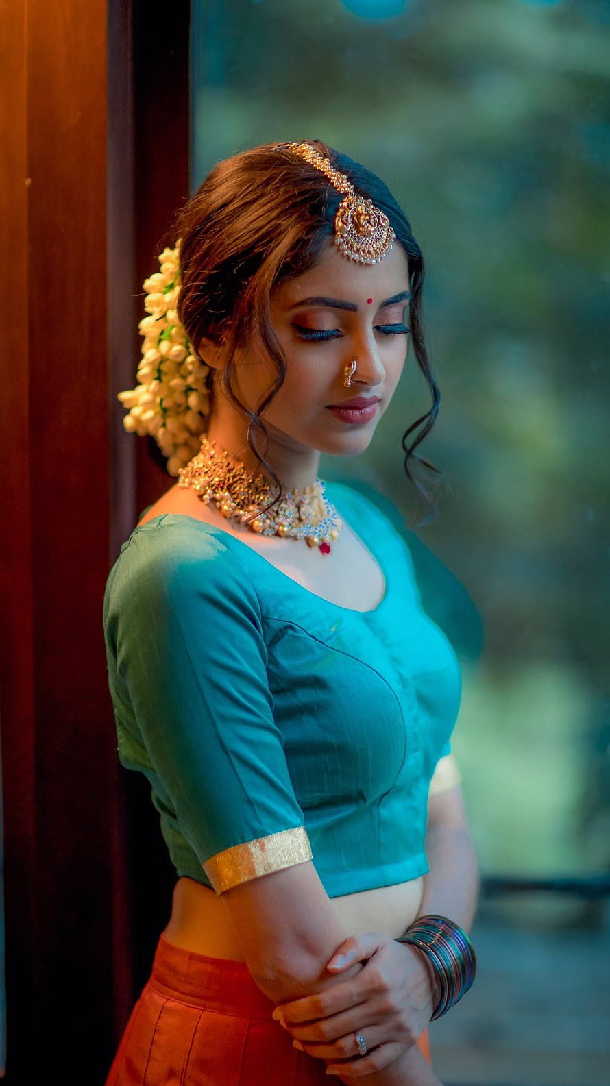 Ayesha in Traditional Indian Bridal Attire with Gold Jewelry and Jasmine Hair Garland HD phone wallpaper