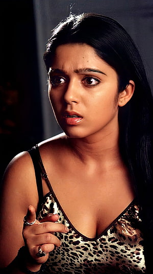 Charmi Kaur Portrait in Leopard Print Top with Dramatic Studio Lighting HD phone wallpaper