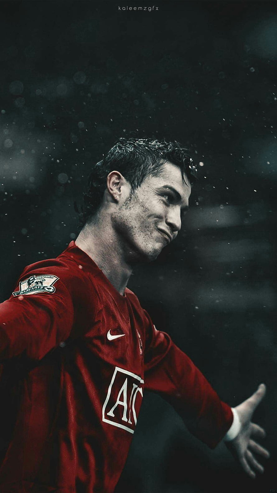 Cristiano Ronaldo in Manchester United Red Kit with AIG Sponsor HD phone wallpaper