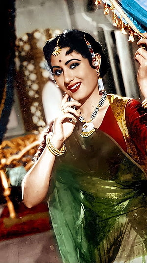Madhubala in a Green Saree with Traditional Indian Jewelry and Vintage Bollywood Style HD phone wallpaper