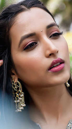 Srinidhi Shetty Portrait With Traditional Gold Earrings And Soft Makeup HD phone wallpaper