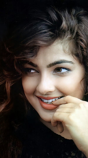 Mamata Kulkarni Vintage Bollywood Portrait with Warm Smile and Curly Hair HD phone wallpaper