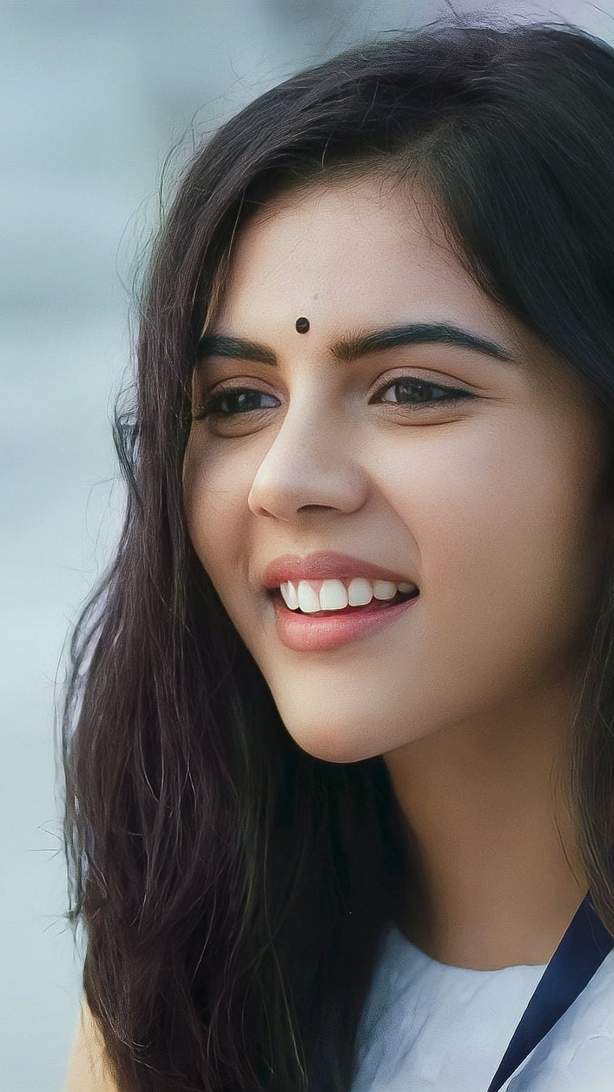 Kalyani Priyadarshini Portrait from Hridayam Malayalam Film HD phone wallpaper
