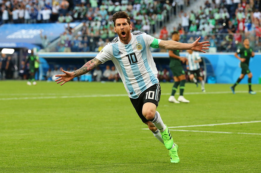Lionel Messi Celebrating in Argentina Kit at the 2018 FIFA World Cup HD wallpaper