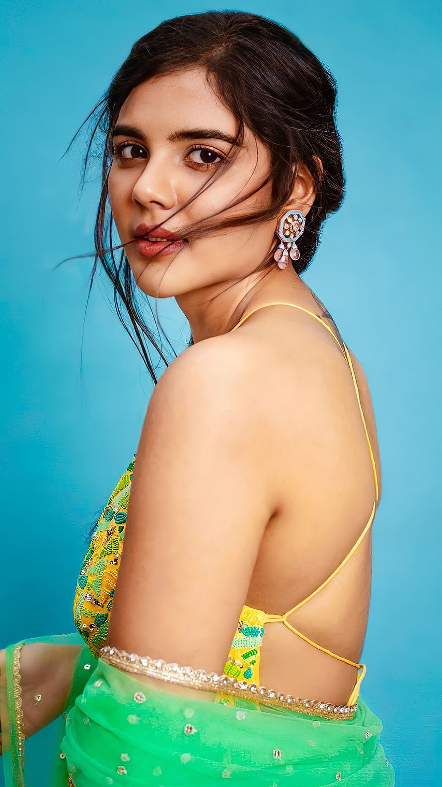 Kalyani Priyadarshini in Green and Yellow Ethnic Wear with Traditional Jewelry HD phone wallpaper